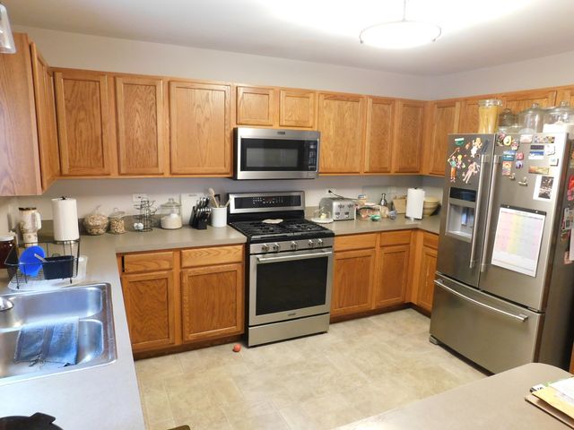 1064 N 129th Infantry Drive, Joliet, IL 60435