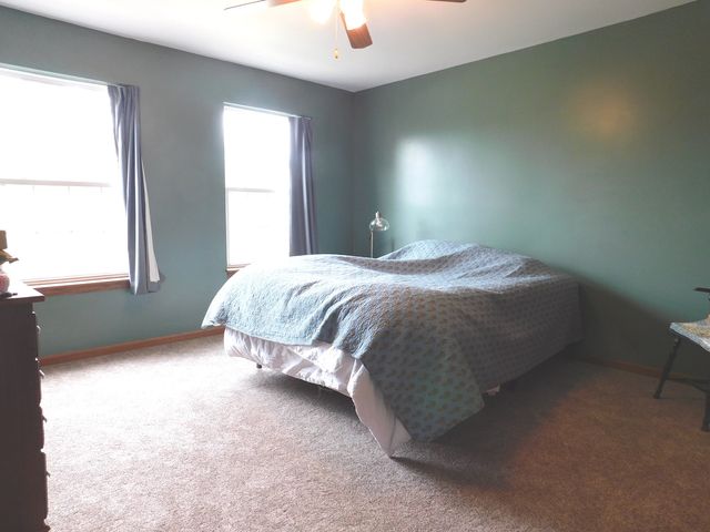 1064 N 129th Infantry Drive, Joliet, IL 60435