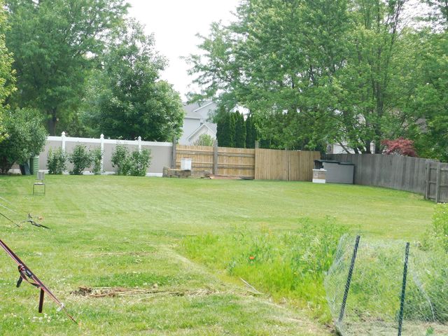 1064 N 129th Infantry Drive, Joliet, IL 60435