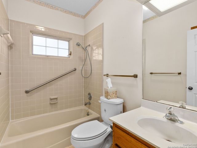 146 Upper Cibolo Creek, Boerne, TX 78006