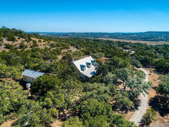 146 Upper Cibolo Creek, Boerne, TX 78006