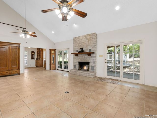 146 Upper Cibolo Creek, Boerne, TX 78006