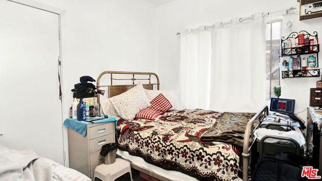 644 N Serrano Avenue, Los Angeles, CA 90004