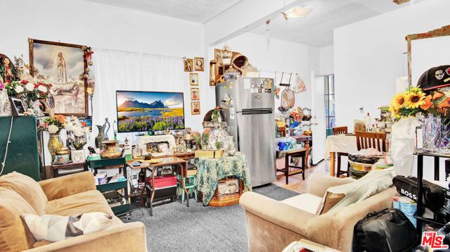 644 N Serrano Avenue, Los Angeles, CA 90004