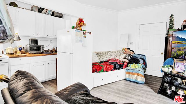 644 N Serrano Avenue, Los Angeles, CA 90004