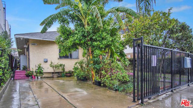 644 N Serrano Avenue, Los Angeles, CA 90004