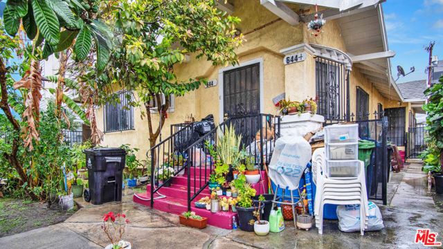644 N Serrano Avenue, Los Angeles, CA 90004