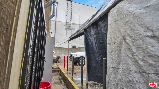 644 N Serrano Avenue, Los Angeles, CA 90004