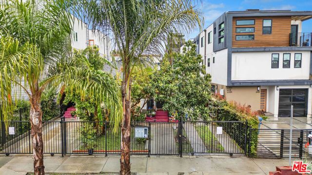 644 N Serrano Avenue, Los Angeles, CA 90004