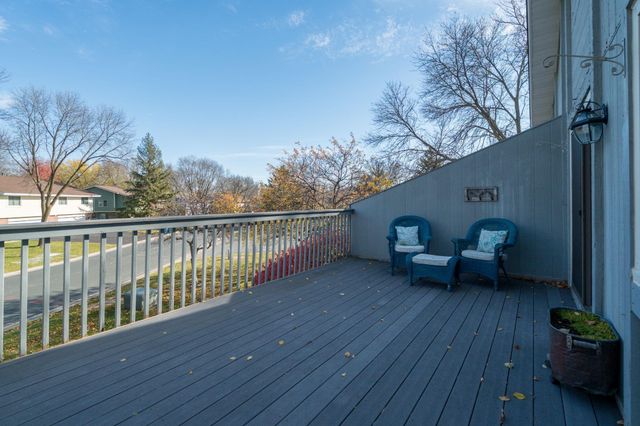 6970 Pima Lane, Chanhassen, MN 55317