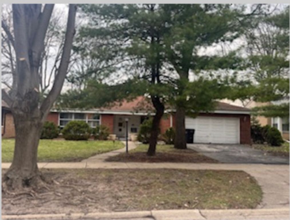 4916 Morse Avenue, Skokie, IL 60077