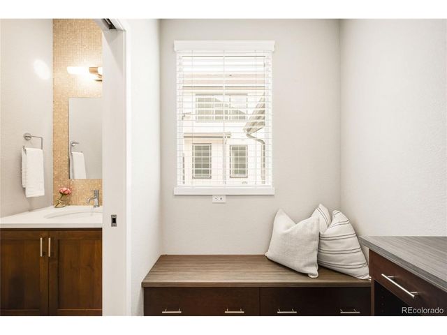 6660 Warren Dr, Denver, CO 80221
