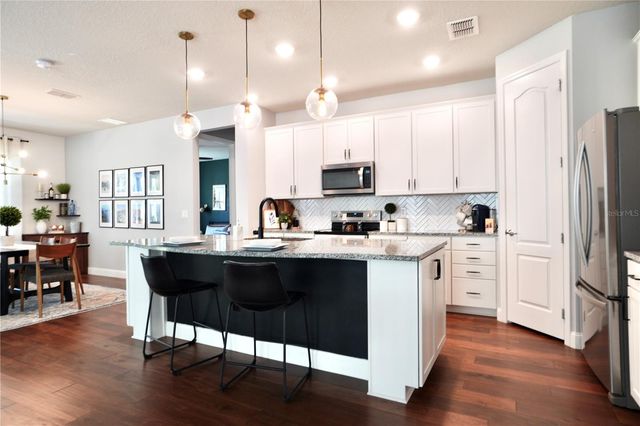 10401 MALVASIA AVENUE, Riverview, FL 33578