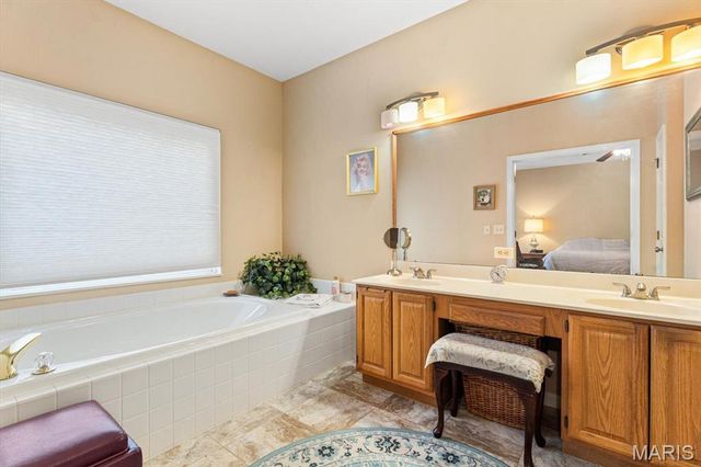 1029 Stonybrook Drive, O'fallon, IL 62269