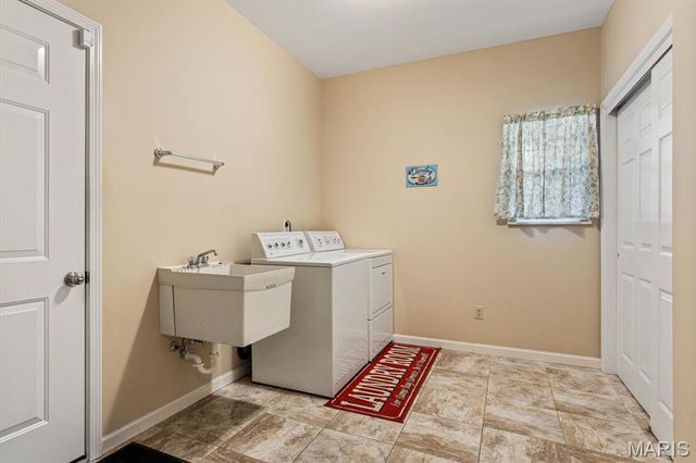 1029 Stonybrook Drive, O'fallon, IL 62269