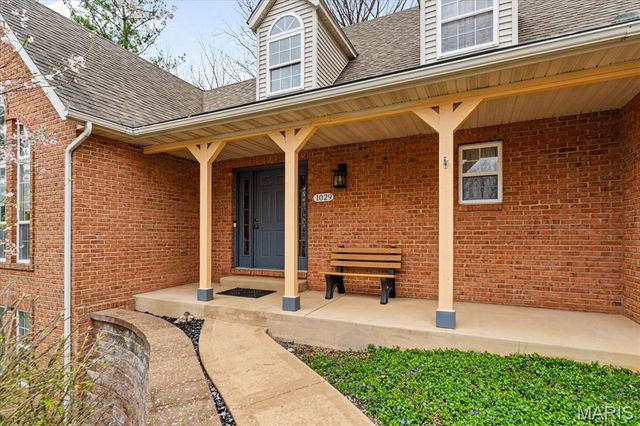 1029 Stonybrook Drive, O'fallon, IL 62269