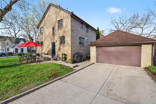 1200 Gardner Avenue, Ann Arbor, MI 48104