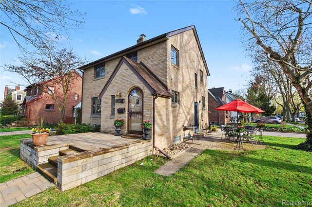 1200 Gardner Avenue, Ann Arbor, MI 48104