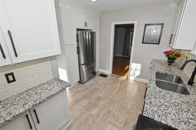 1200 Gardner Avenue, Ann Arbor, MI 48104