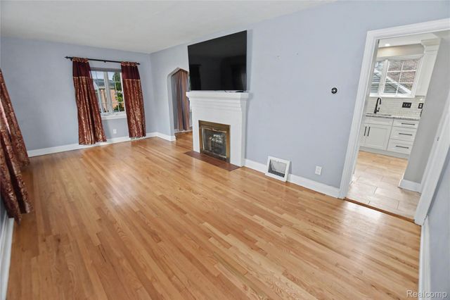 1200 Gardner Avenue, Ann Arbor, MI 48104