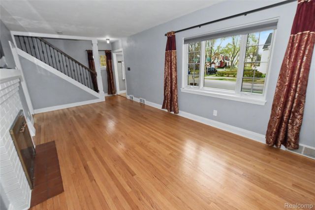 1200 Gardner Avenue, Ann Arbor, MI 48104