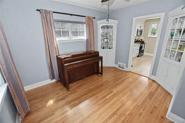 1200 Gardner Avenue, Ann Arbor, MI 48104