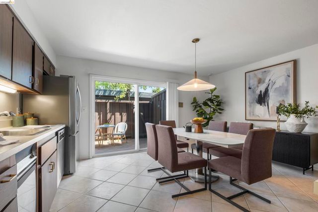515 Tamarack Dr 15, Union City, CA 94587