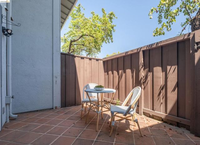 515 Tamarack Dr 15, Union City, CA 94587