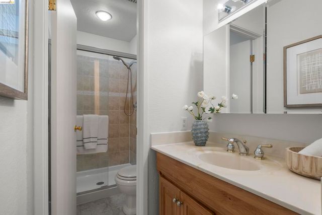 515 Tamarack Dr 15, Union City, CA 94587