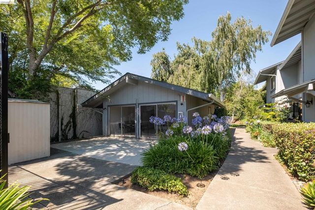 515 Tamarack Dr 15, Union City, CA 94587