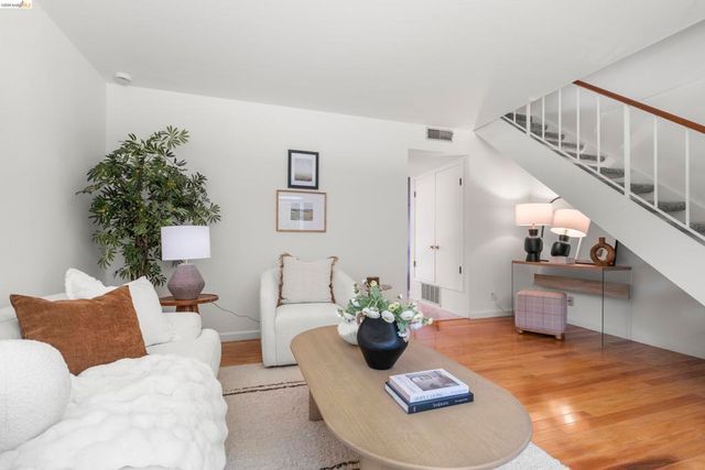 515 Tamarack Dr 15, Union City, CA 94587