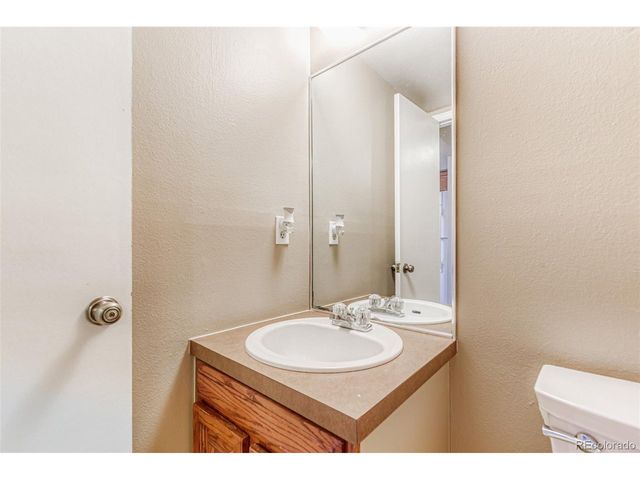 2678 E Geddes Pl, Centennial, CO 80122