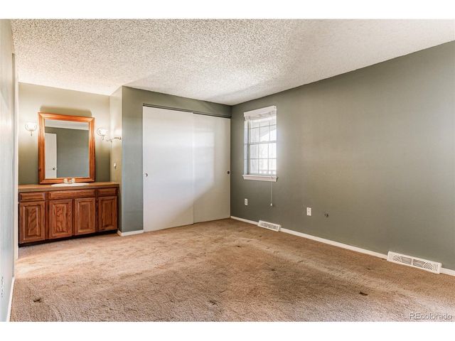 2678 E Geddes Pl, Centennial, CO 80122