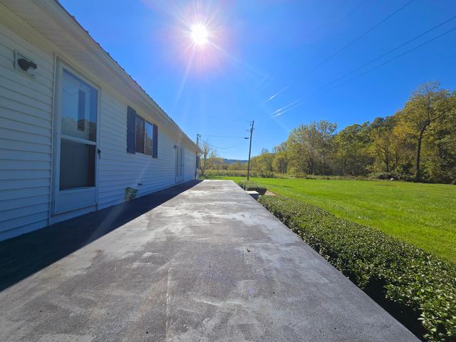 163 Eulett Lane, Vanceburg, KY 41179