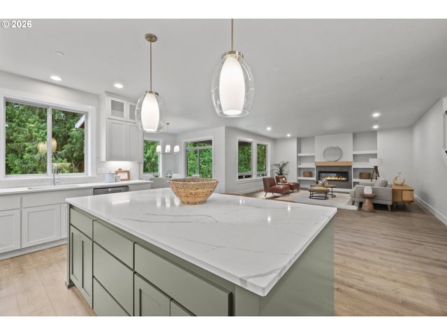 14183 Se Iseli Ln, Clackamas, OR 97015