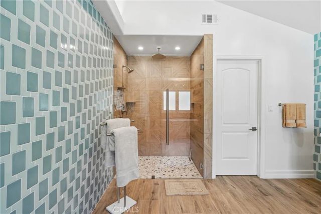 3501 Maple Avenue, Manhattan Beach, CA 90266