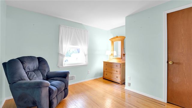 6170 Deerfield Drive, Farmington, NY 14425