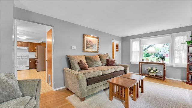 6170 Deerfield Drive, Farmington, NY 14425