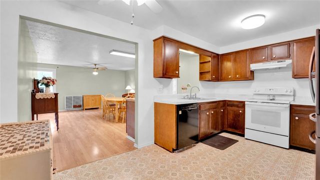 6170 Deerfield Drive, Farmington, NY 14425