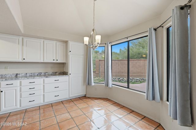 10290 N Krauswood Lane, Oro Valley, AZ 85737