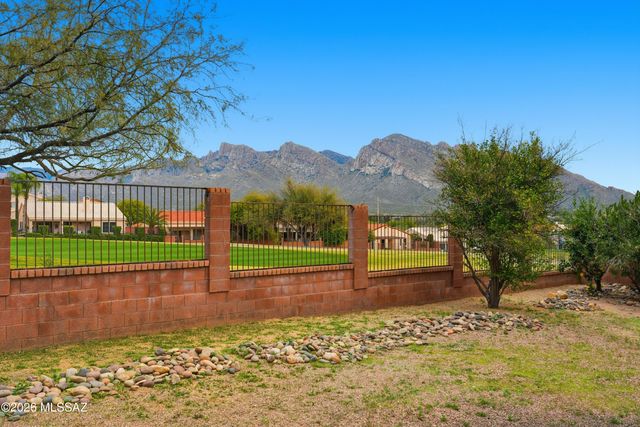 10290 N Krauswood Lane, Oro Valley, AZ 85737