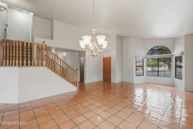 10290 N Krauswood Lane, Oro Valley, AZ 85737