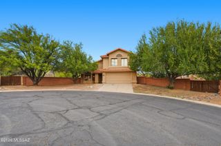 10290 N Krauswood Lane, Oro Valley, AZ 85737