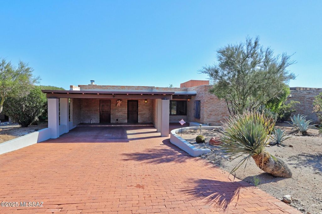4840 N Via Sonrisa, Tucson, AZ 85718