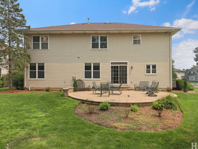 8032 Connor Court, Long Grove, IL 60047