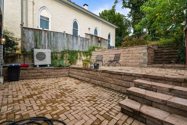 917 W BEVERLEY ST, Staunton, VA 22980