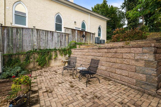 917 W BEVERLEY ST, Staunton, VA 22980