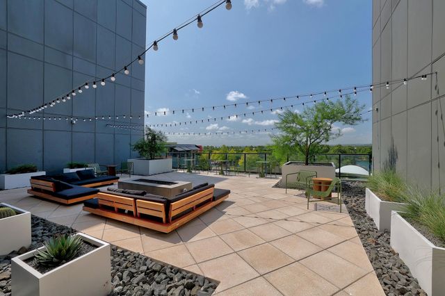 1701 Simond Ave 215, Austin, TX 78723