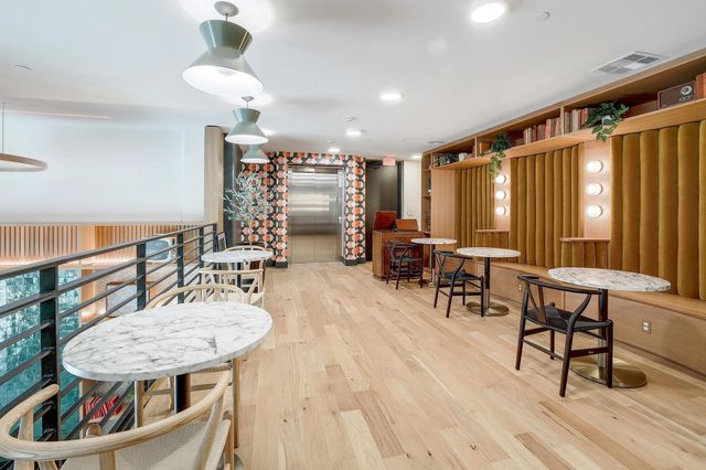 1701 Simond Ave 215, Austin, TX 78723