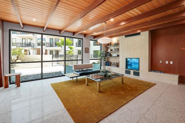 1701 Simond Ave 215, Austin, TX 78723